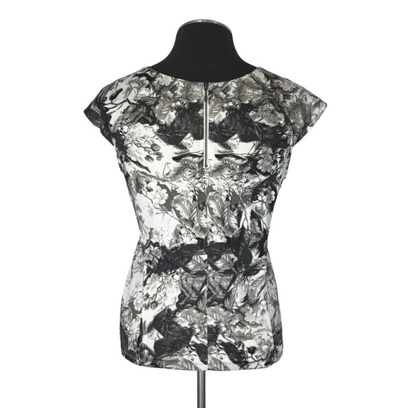 Robert Rodriguez – Floral Peplum Zip Back Top – Size 12 – Revolve - Picture 6 of 10